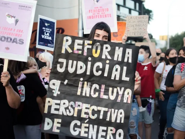 Perspectiva de género: la Corte anuló una condena a una mujer que mató su ex pareja