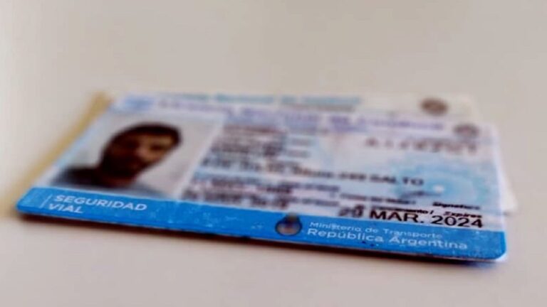 Licencia de conducir: la edad límite para renovar el registro
