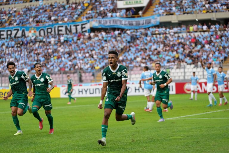 Con un gol en el descuento, Palmeiras doblega 3-2 a Sporting Cristal en la Libertadores