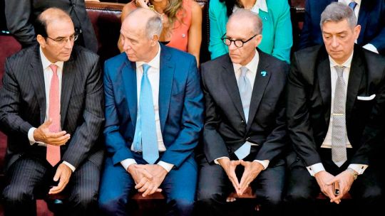 Karina Milei y Santiago Caputo difieren en la estrategia para el futuro de García-Mansilla