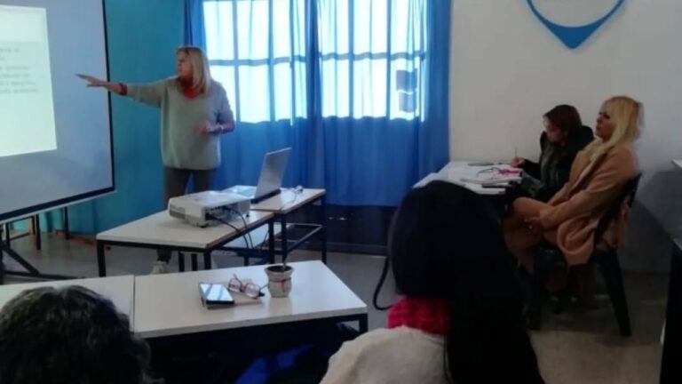 Valle Hermoso: seminario de la Maestría en Gestión y Asesoramiento Pedagógico
