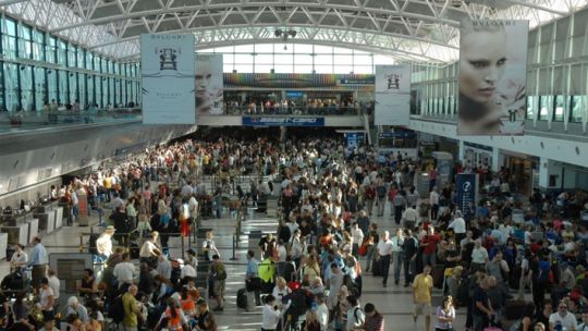 Se prevé que el paro general del jueves 10 afectará a unos 40.000 pasajeros de líneas aéreas