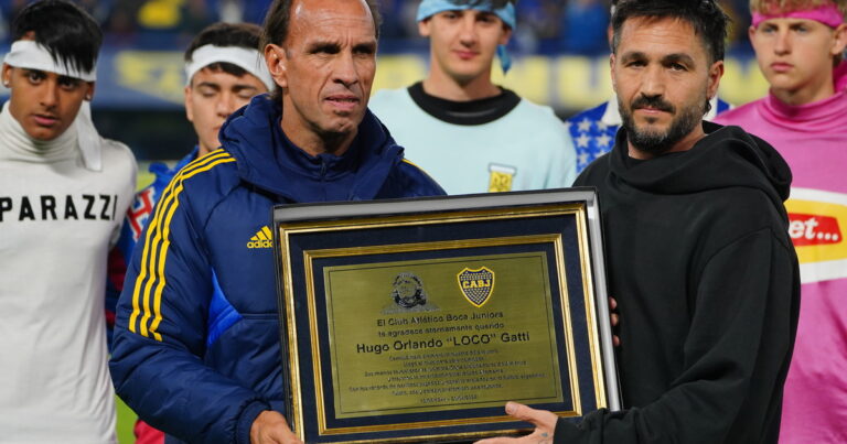 Así fue el emotivo homenaje de Boca al Loco Gatti en la Bombonera