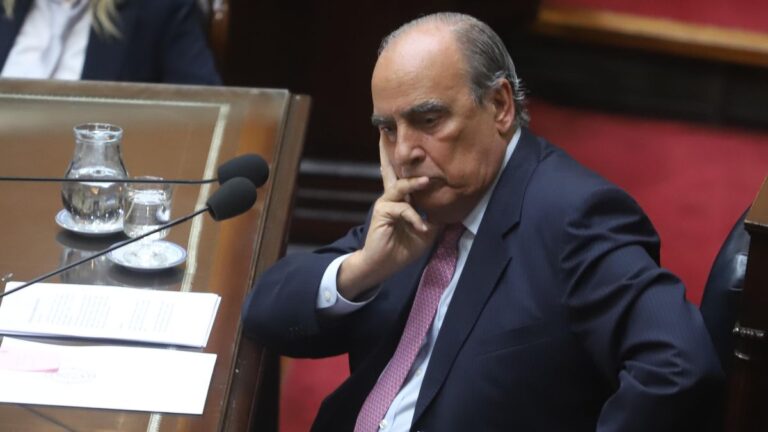 El Gobierno puso paños fríos al conflicto con Ricardo Darín por el precio de las empanadas