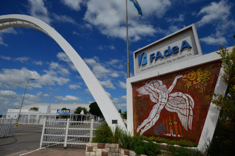 Día clave para Fadea, entre la firma del Plan de Crisis y la exposición de Petri en el Congreso