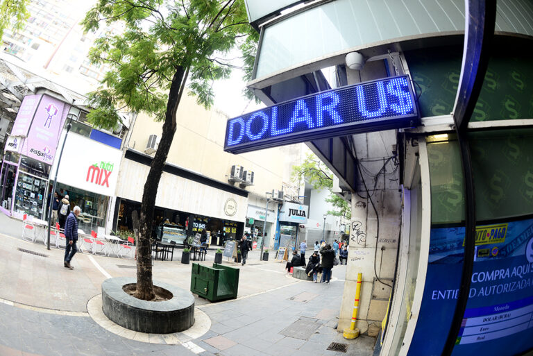 Dólar blue hoy en Córdoba: cuál es el valor de referencia de este lunes 16 de junio