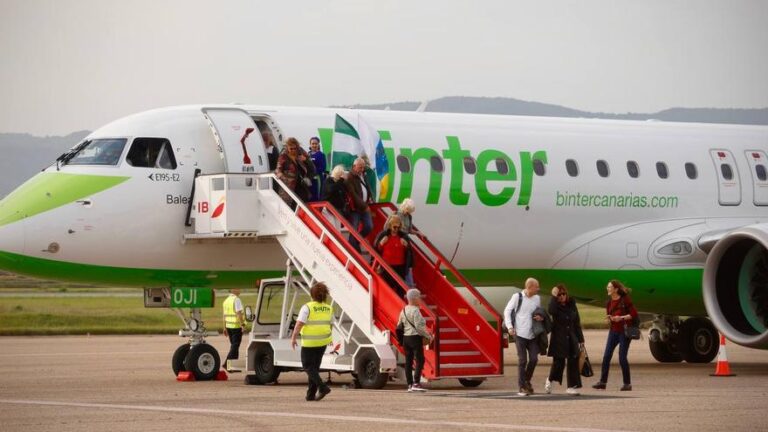 Binter lanza una promoción para volar de Córdoba a Canarias desde 75 euros