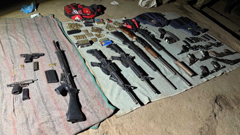Cayó banda vinculada a un crimen mafioso en Córdoba: ocho detenidos y un arsenal secuestrado