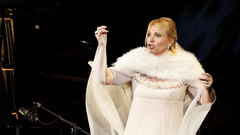 Ainhoa Arteta: «Después de todo lo que me ha pasado, salgo a comerme el mundo»