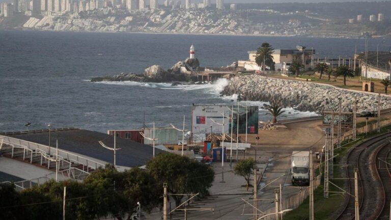 Del pánico a la tranquilidad: cesaron las alertas de tsunami en Chile y varios países