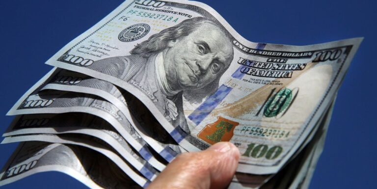 El dólar supera los $1.400 y hay incertidumbre respecto a tasas, actividad y precios