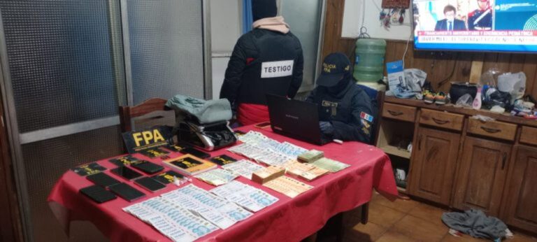 Canals: la FPA desbarató una organización narco y secuestró más de 4 mil dosis de cocaína