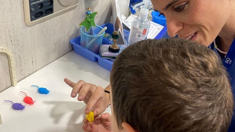 Un quirófano del hospital Reina Sofía de Córdoba acoge la casa del ratoncito Pérez