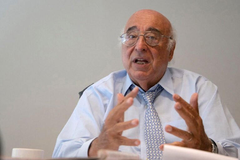 Menos actividad y más inflación