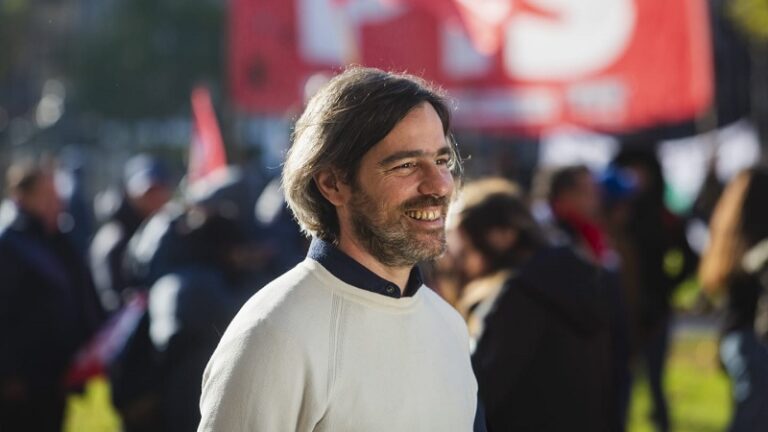 Nicolás del Caño encabeza la lista del Frente de Izquierda Unidad en la Tercera Sección Electoral