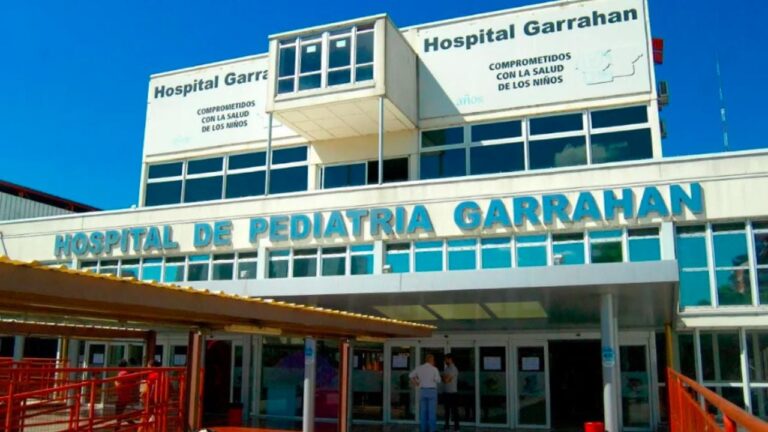 Separaron a dos gemelas siamesas en el Hospital Garrahan