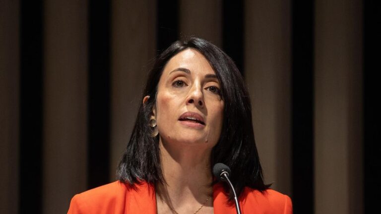 El PSOE redobla su crítica al PP por la gestión de los incendios: «Feijóo tiene demasiada cara dura»