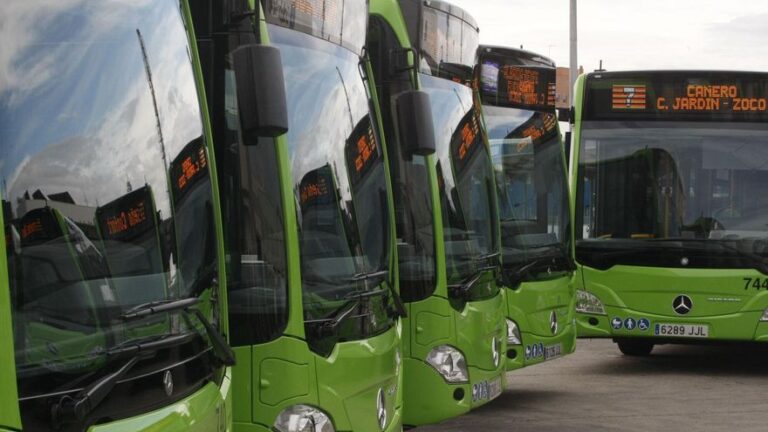 Córdoba, entre las 20 localidades andaluzas que recibirán ayudas para descuentos en el transporte público