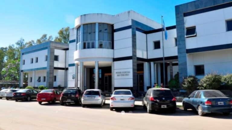 Irá a juicio la mujer que mató a puñaladas a su padre en Almafuerte