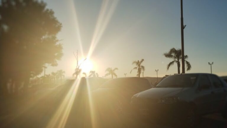 Vientos, sol y suba del mercurio en la continuidad de la semana en Córdoba