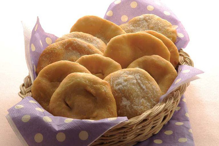 Secretos de la torta frita: qué harina usar, el amasado y cómo revivirlas