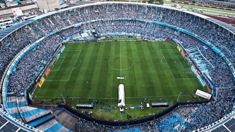Racing vs Vélez: qué pasará con los visitantes en el enfrentamiento por Copa Libertadores