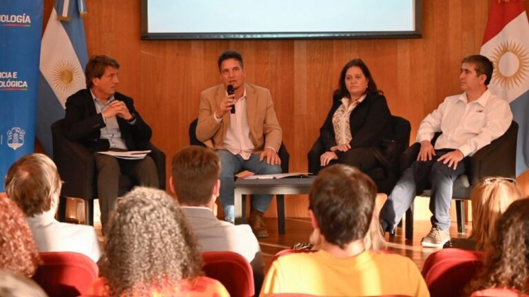 La Provincia convocó al Conicet, el INTA y el INTI en Ciencia en Diálogo