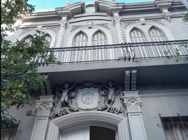 Estado, proscripción y democracia: charla en Córdoba con personalidades destacadas