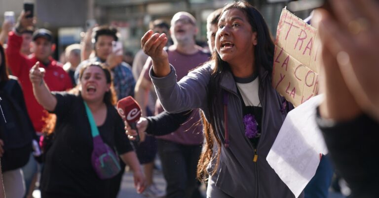 Lo que dejó la agresión a Milei en las calles de Lomas: insultos entre militantes, pocos policías y una segunda vuelta que no llegó
