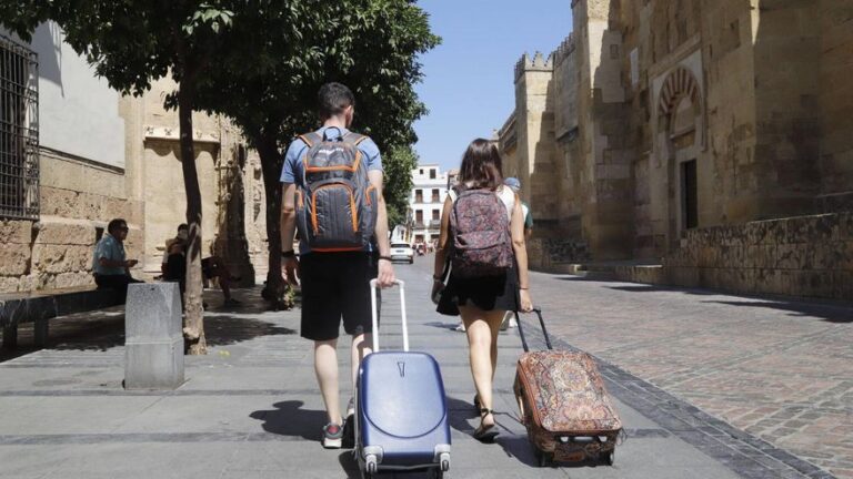 El número de apartamentos turísticos que operan en Córdoba crece un 46% en un año