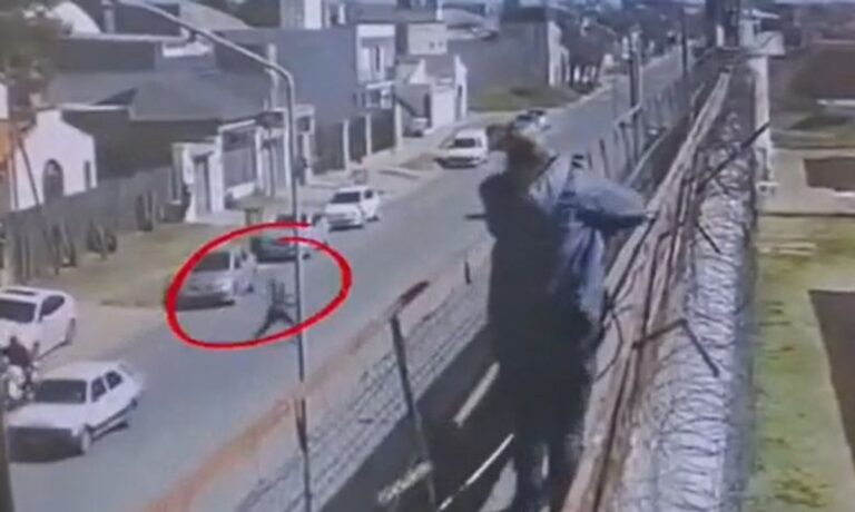 Río Cuarto: intentaron arrojar paquetes con cuatro celulares a una cárcel