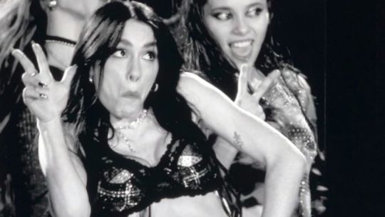 Lali en Vélez: del 3% por Karina Milei un hit de Los Redondos