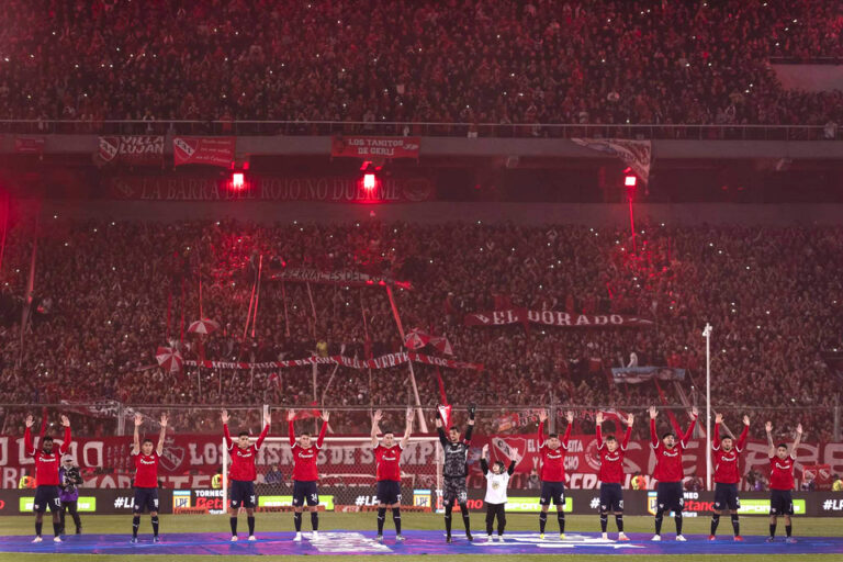 El Rojo vuelve a su casa después de los incidentes