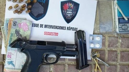 Estuvo 8 años preso, lo liberaron y volvieron a detenerlo caminando con un arma cargada