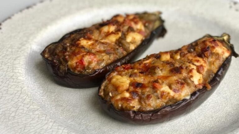 Berenjenas al horno rellenas: saludables, sabrosas y fáciles de preparar