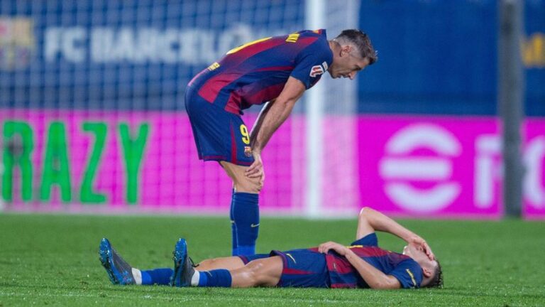 Fermín acaba lesionado en la pierna izquierda: pendiente de las pruebas