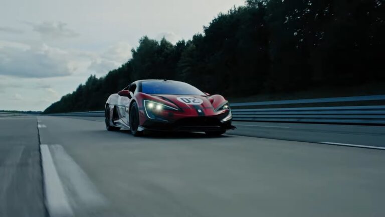 Un auto chino rompió todos los límites: alcanzó los 496 km/h