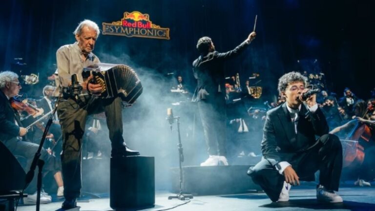 Histórico: Trueno dio un show junto a una orquesta sinfónica