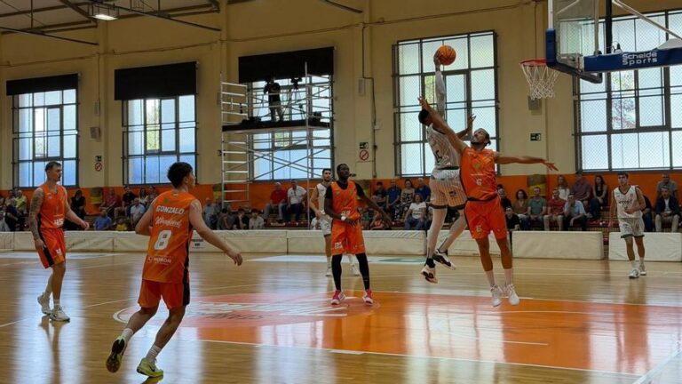 El Coto Córdoba cae sobre la bocina ante el Morón