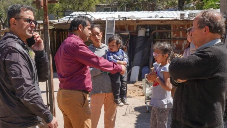 Valle Hermoso: Spadoni dialogó con vecinos del barrio Monte Olivo