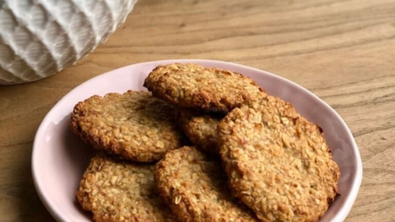 Snack saludable: galletitas de avena y coco para la merienda