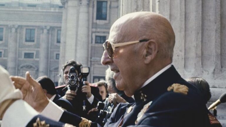 Diccionario del franquismo: la jerga de una época