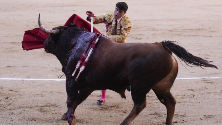 Anodina tarde de silencios en la tercera corrida de la Feria de Otoño de Madrid