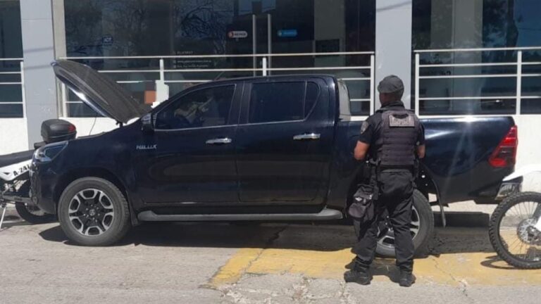 Cae en Carlos Paz un hombre con una camioneta robada y documentos falsos