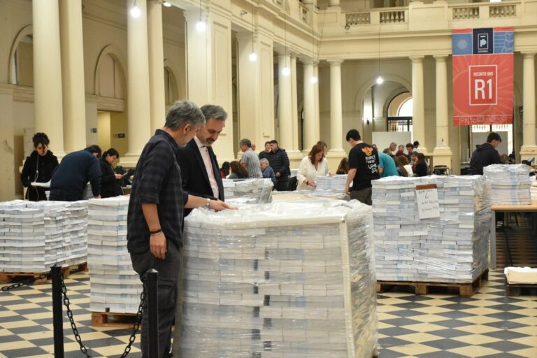 El Gobierno acelera el trámite de reimpresión de boletas tras la renuncia de Espert