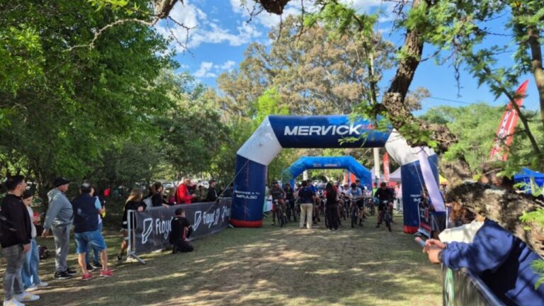 Paravachasca Race 2025: 450 atletas coparon Alta Gracia