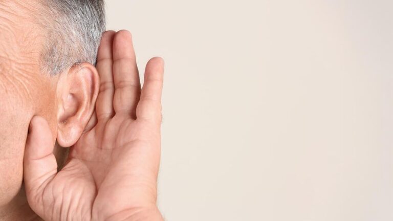 Motivos por los que se pierde la audición paulatinamente y cómo remediarlo