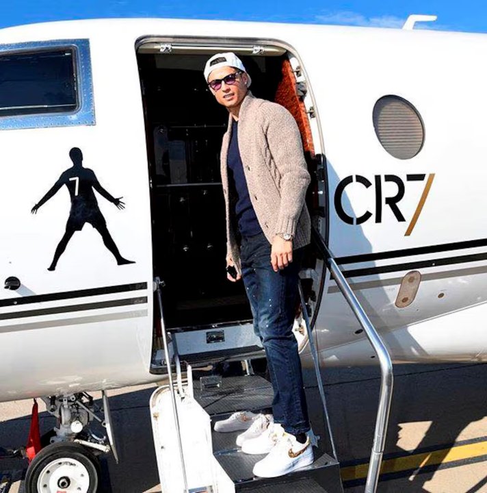 Cristiano Ronaldo y una fortuna sin precedentes: el portugués rompió todos los récords económicos del fútbol