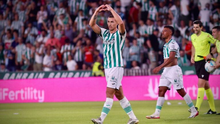 El Córdoba CF se aferra a su nueva versión y tumba a una combativa Cultural Leonesa