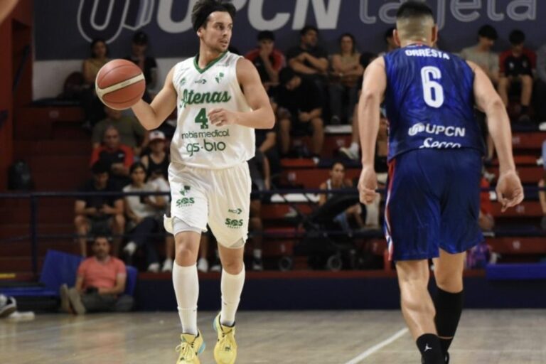 Atenas sufrió una paliza en Santiago del Estero ante Quimsa